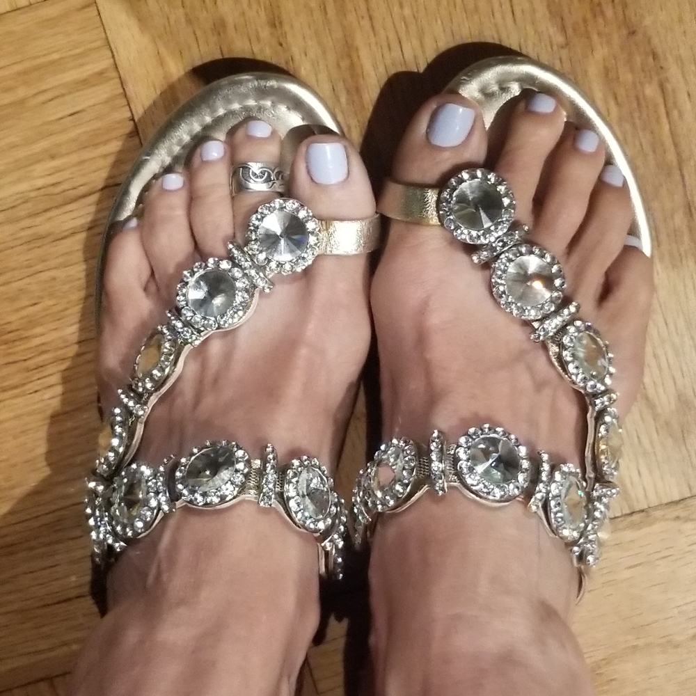 Vince Camuto Gold and Crystal Sandal size 8.5